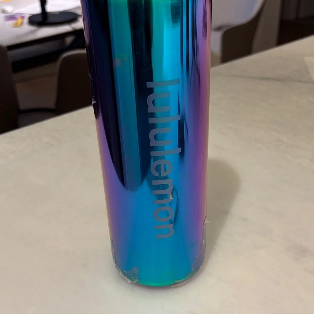 Lululemon Back to Life Iridescent 24oz Water Bottle